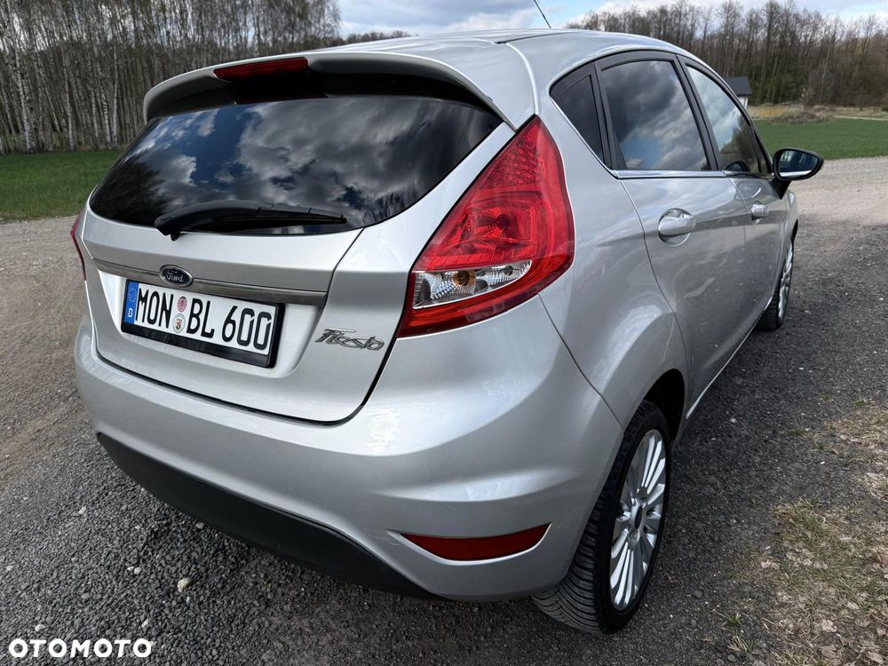Ford Fiesta 1.4 Champions Edition - 11
