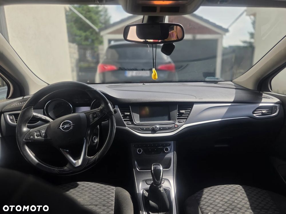 Opel Astra 1.6 CDTI Sport - 2