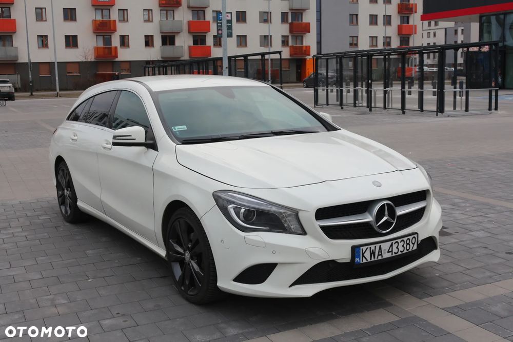 Mercedes-Benz CLA 200 7G-DCT AMG Line - 9