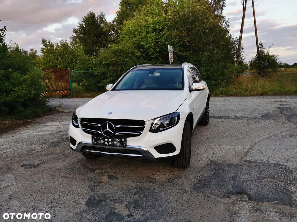 Mercedes-Benz GLC - 1