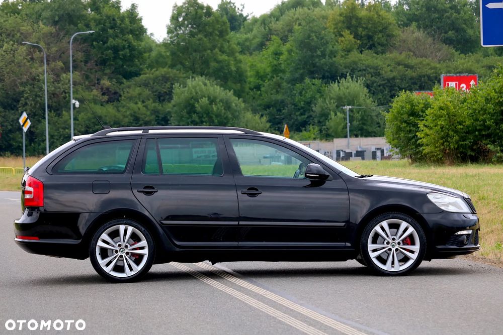 Skoda Octavia 2.0 TDI DPF RS DSG - 30