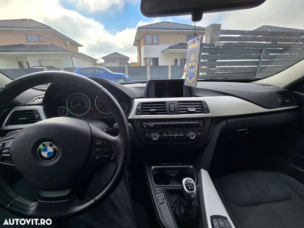 BMW Seria 3 - 13