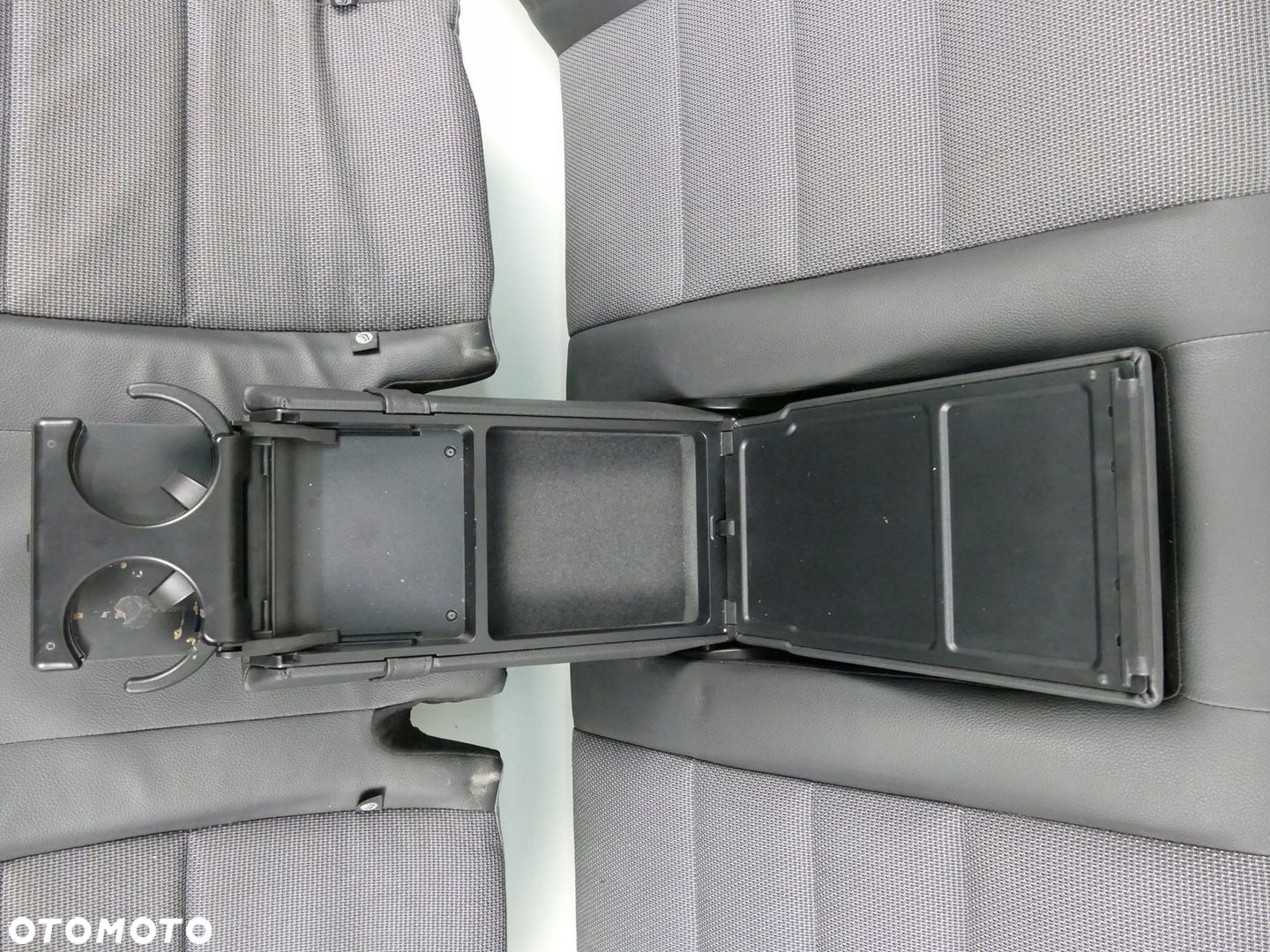 MERCEDES W204 C SEDAN KANAPA TYŁ TYLNA PÓŁ SKÓRA - 4