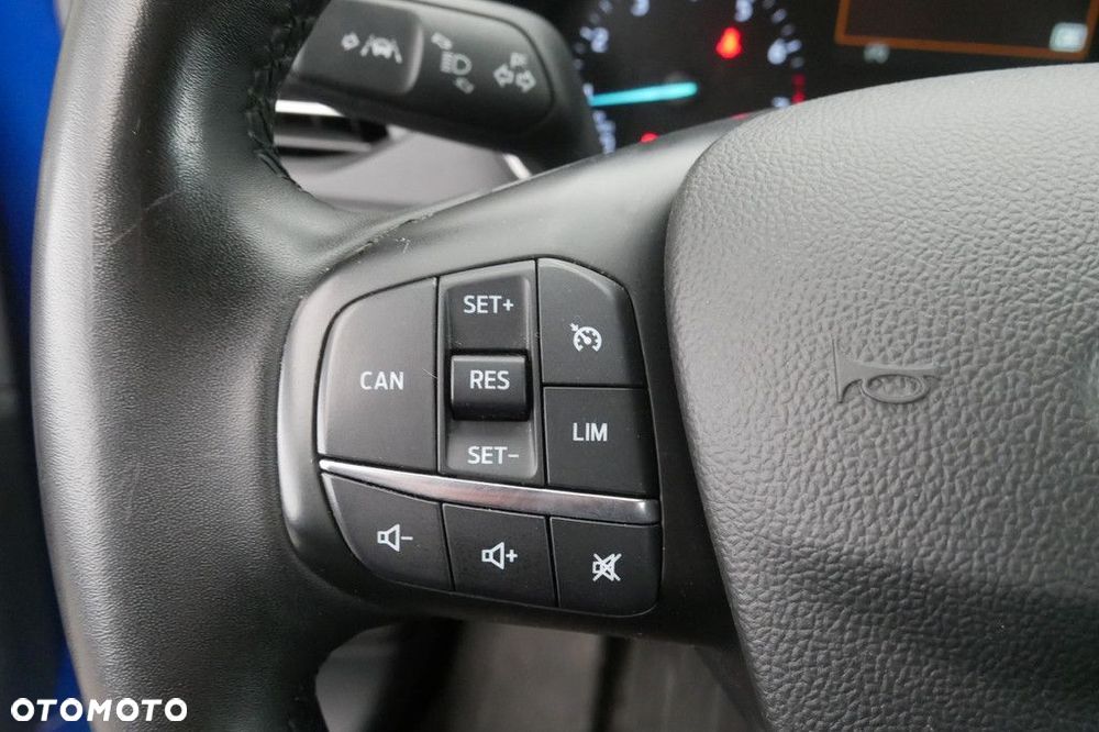 Ford Focus 1.0 EcoBoost Titanium - 24