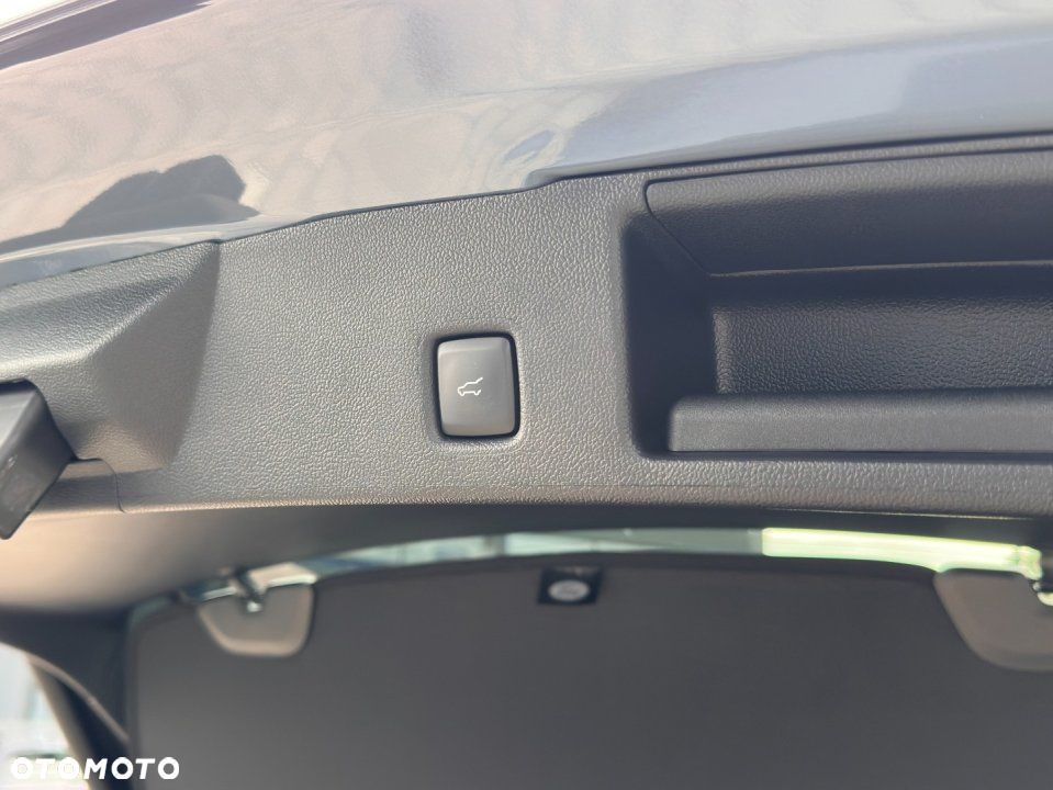 Ford Kuga - 30