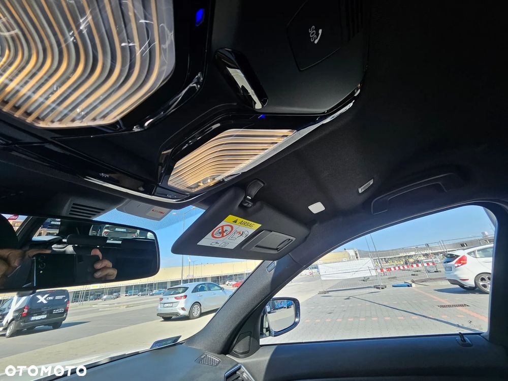 BMW Seria 3 330i xDrive M Sport sport - 15