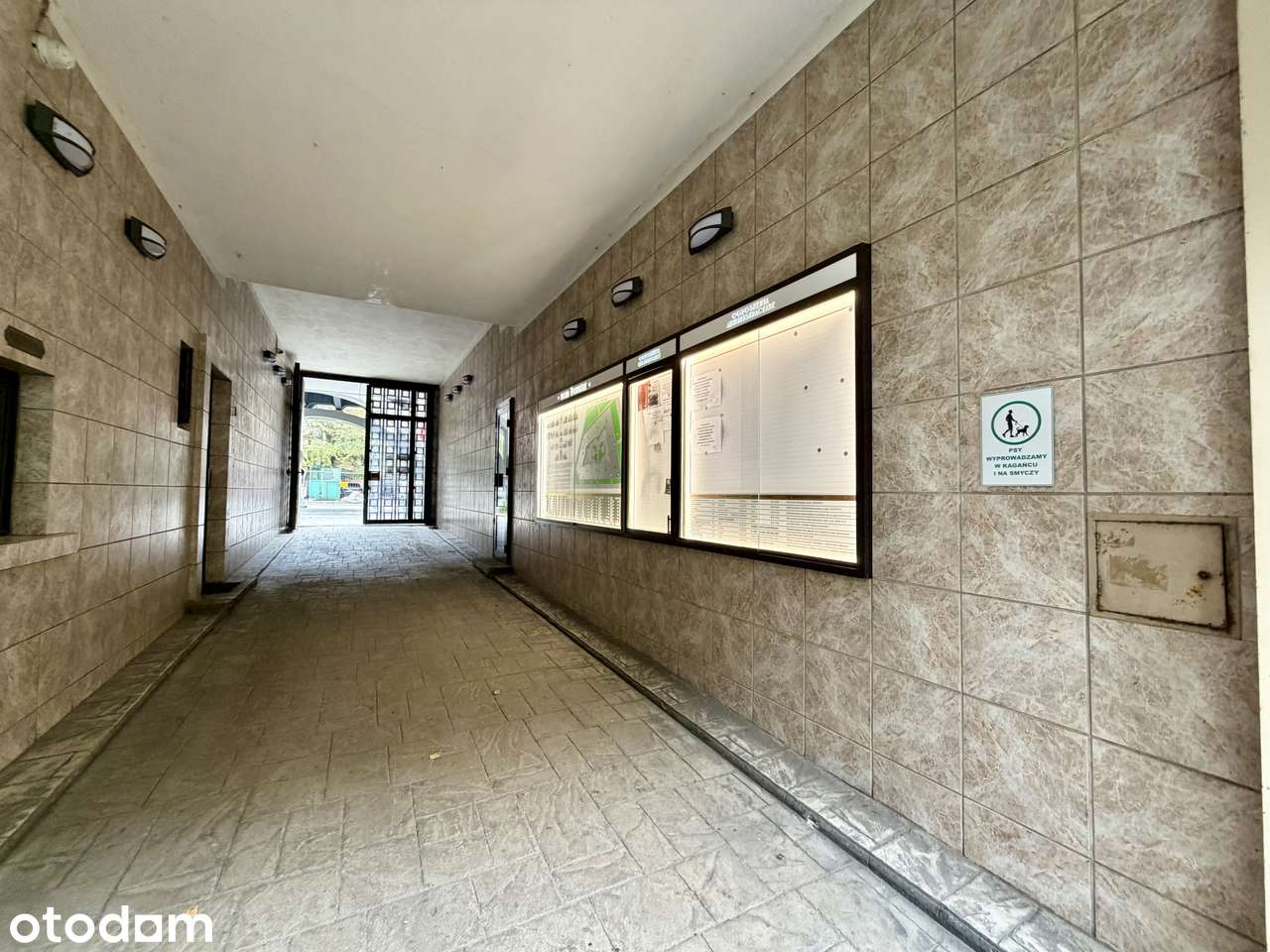 Al. 3 Maja 2 | 77 m² | 3 pokoje | 2. piętro | Powiśle