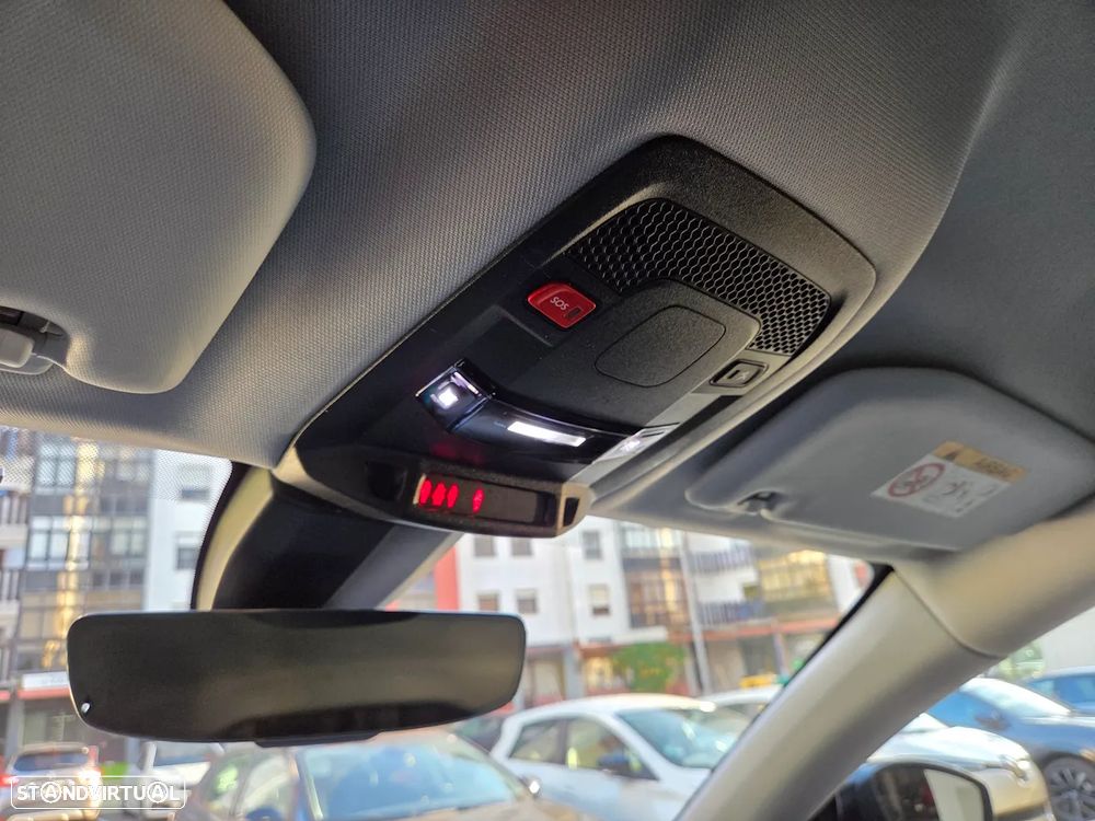 Peugeot 508 Hybrid 225 e-EAT8 Allure Pack - 32