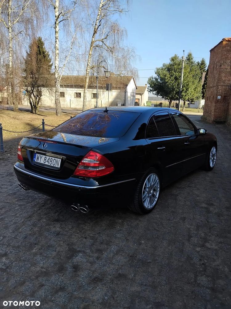 Mercedes-Benz Klasa E 500 7G-TRONIC Elegance - 18
