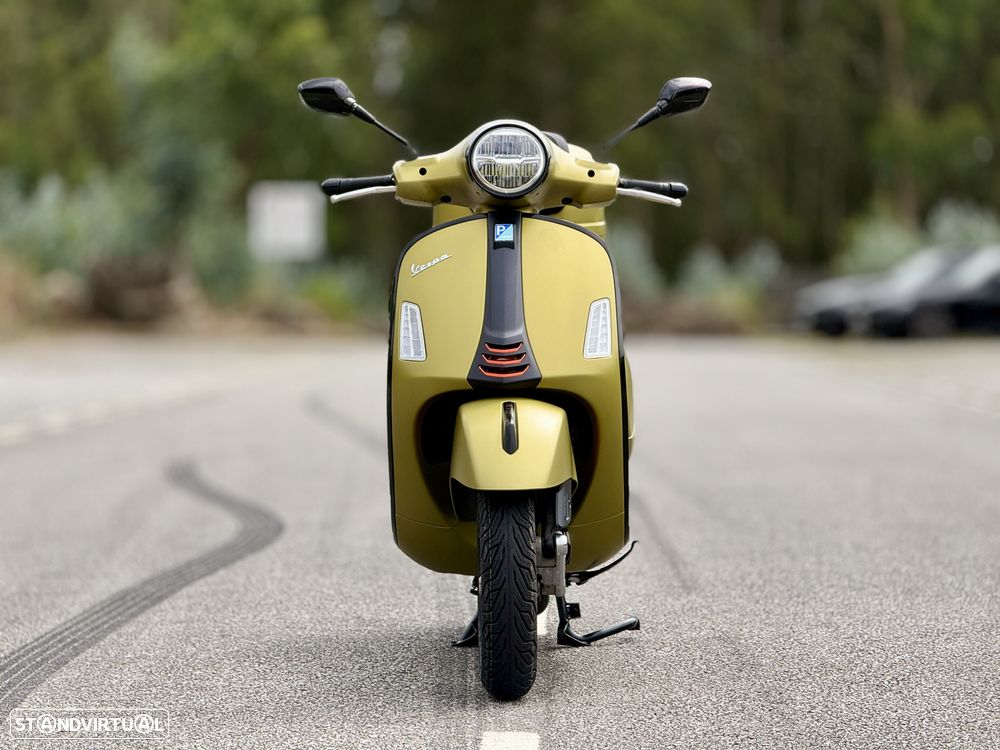 Vespa GTS Super Ambizioso Green Matt - 4