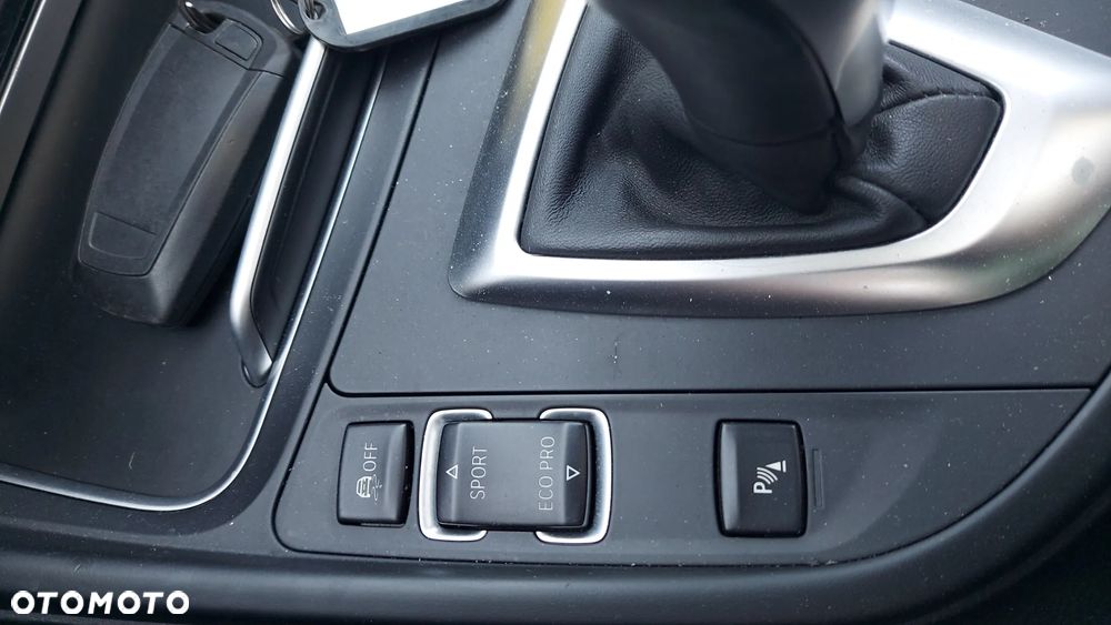 BMW Seria 3 330d xDrive Edition M Sport Shadow - 18