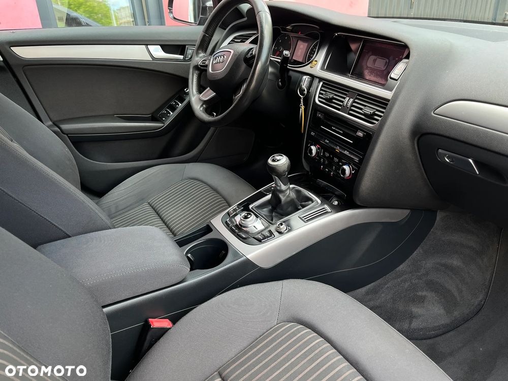 Audi A4 Avant 2.0 TDI DPF clean diesel Attraction - 15