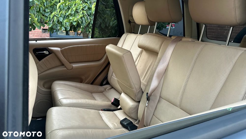 Mercedes-Benz ML - 27