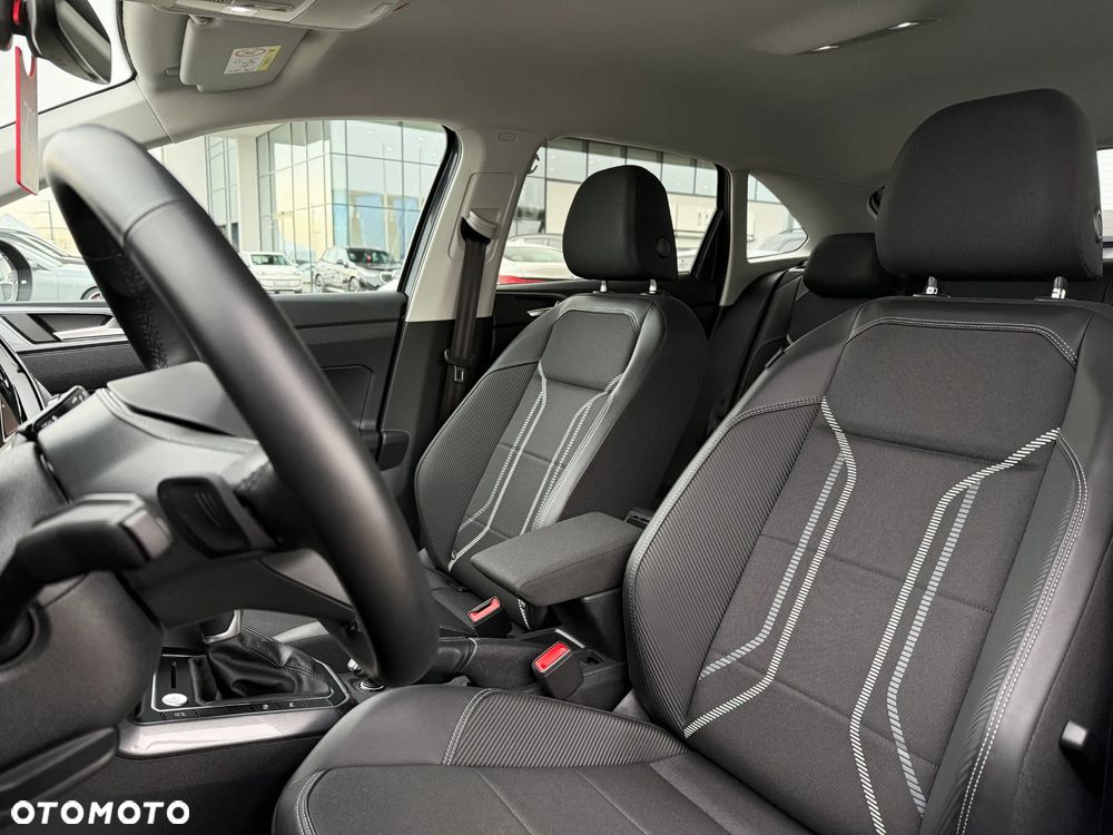 Volkswagen Taigo 1.5 TSI ACT Style DSG - 23