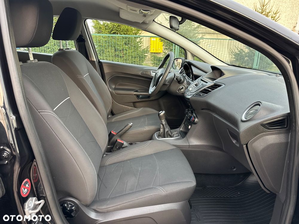 Ford Fiesta - 17