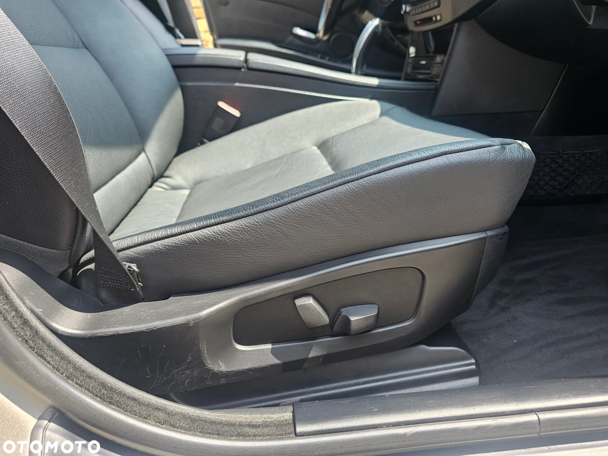 BMW Seria 5 525d Touring Edition Exclusive - 28