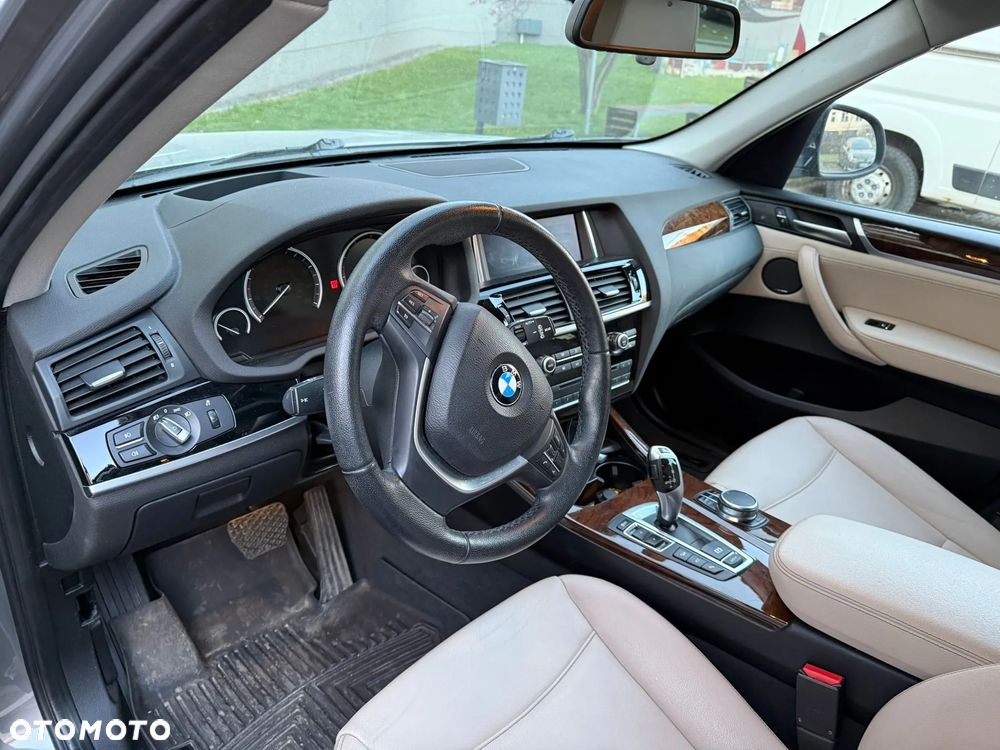 BMW X3 28i xDrive - 14