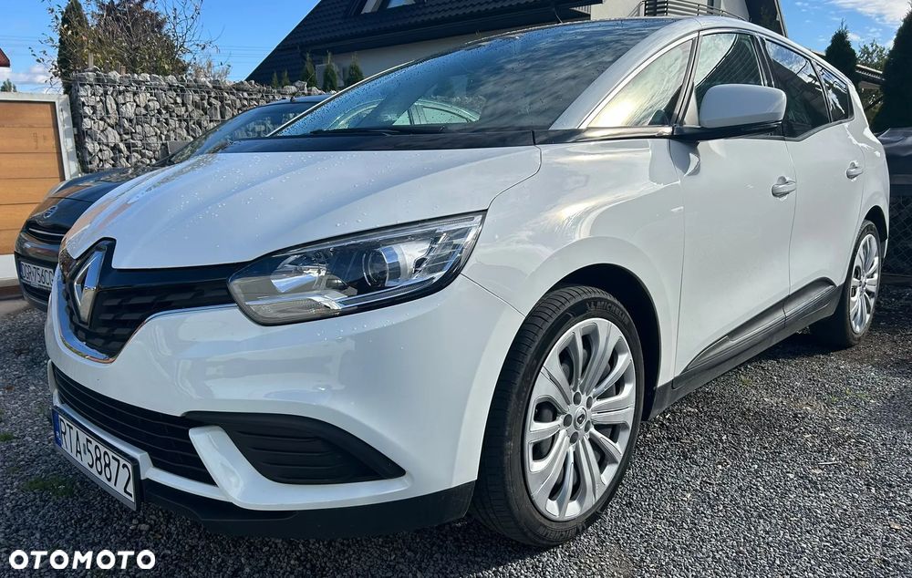 Renault Grand Scenic - 1