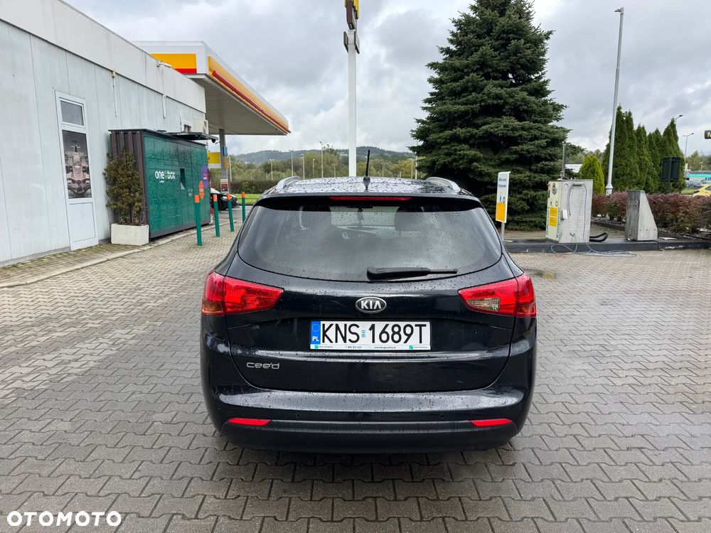 Kia Ceed Cee'd 1.6 GDI M - 4