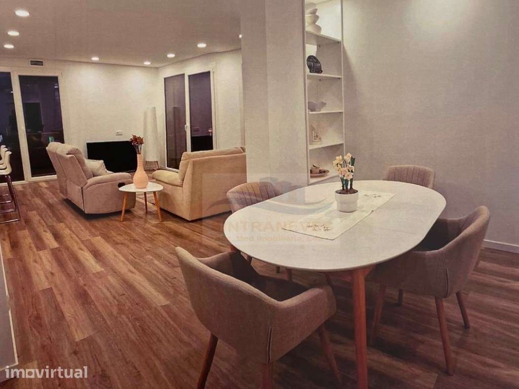 Excelente Duplex T3 - Empreendimento de Qualidade com Localização P... - Grande imagem: 2/8