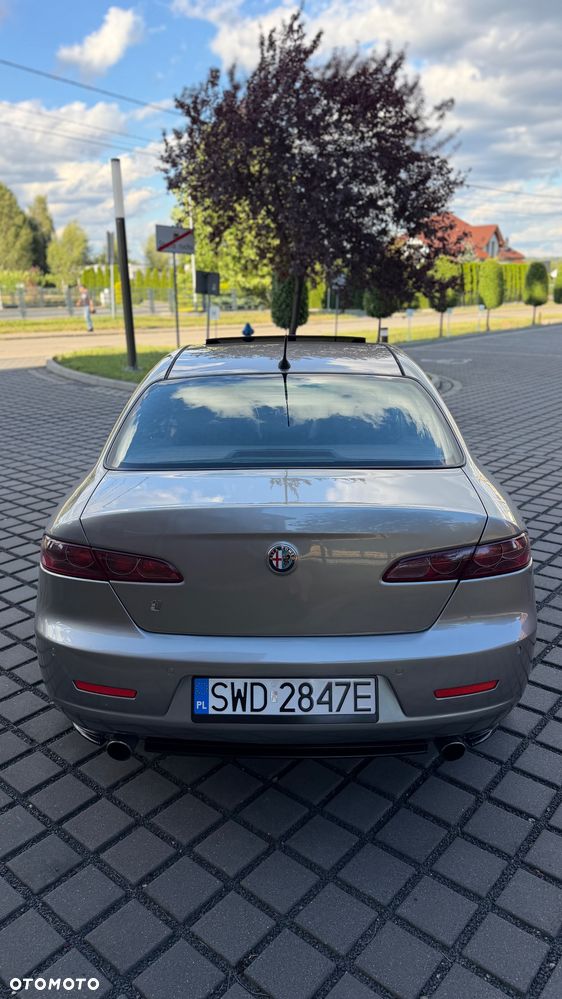 Alfa Romeo 159 2.4 JTDM 20V DPF Q-Tronic ti - 8