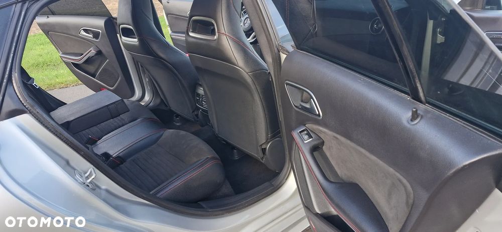 Mercedes-Benz CLA 220 (CDI) d AMG Line - 11