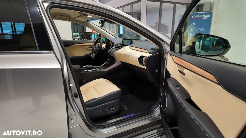 Lexus Seria NX 300h E-FOUR Luxury Line - 13