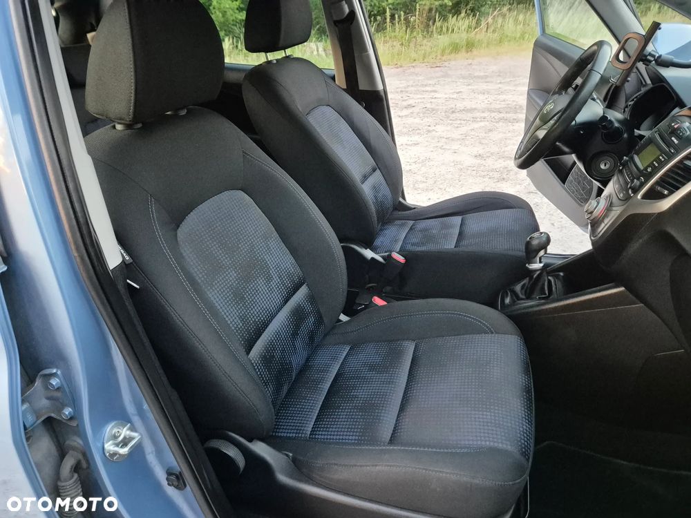 Hyundai ix20 1.4 Comfort - 24