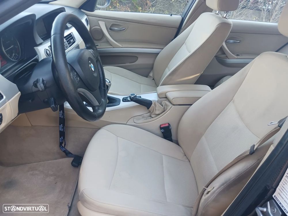 BMW 318 d Navigation - 17