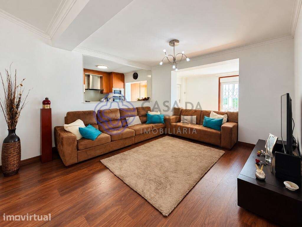 Venda de andar moradia T3 duplex, com três frentes, garagem e arrumos, - Grande imagem: 4/43