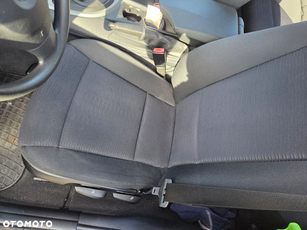 BMW Seria 1 - 16