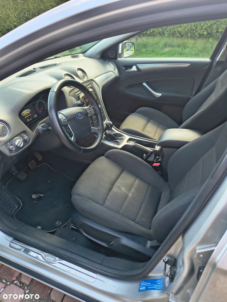 Ford Mondeo 2.0 TDCi Titanium - 11