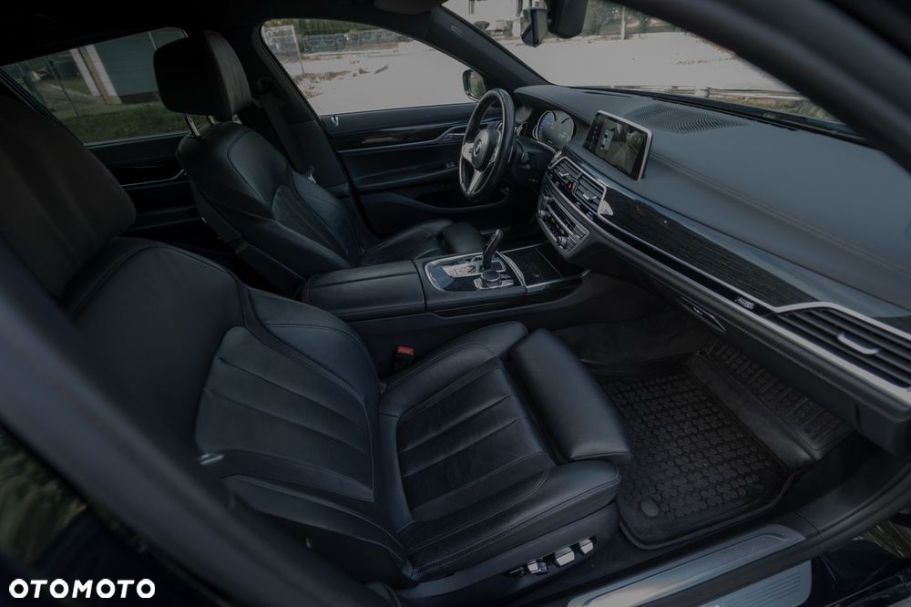 BMW Seria 7 - 29