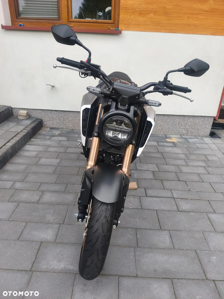 Honda CB - 9