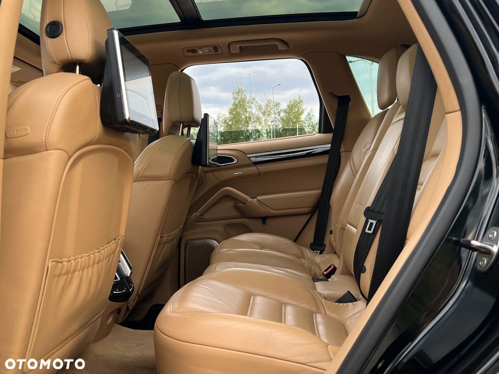 Porsche Cayenne Diesel Platinum Edition - 25