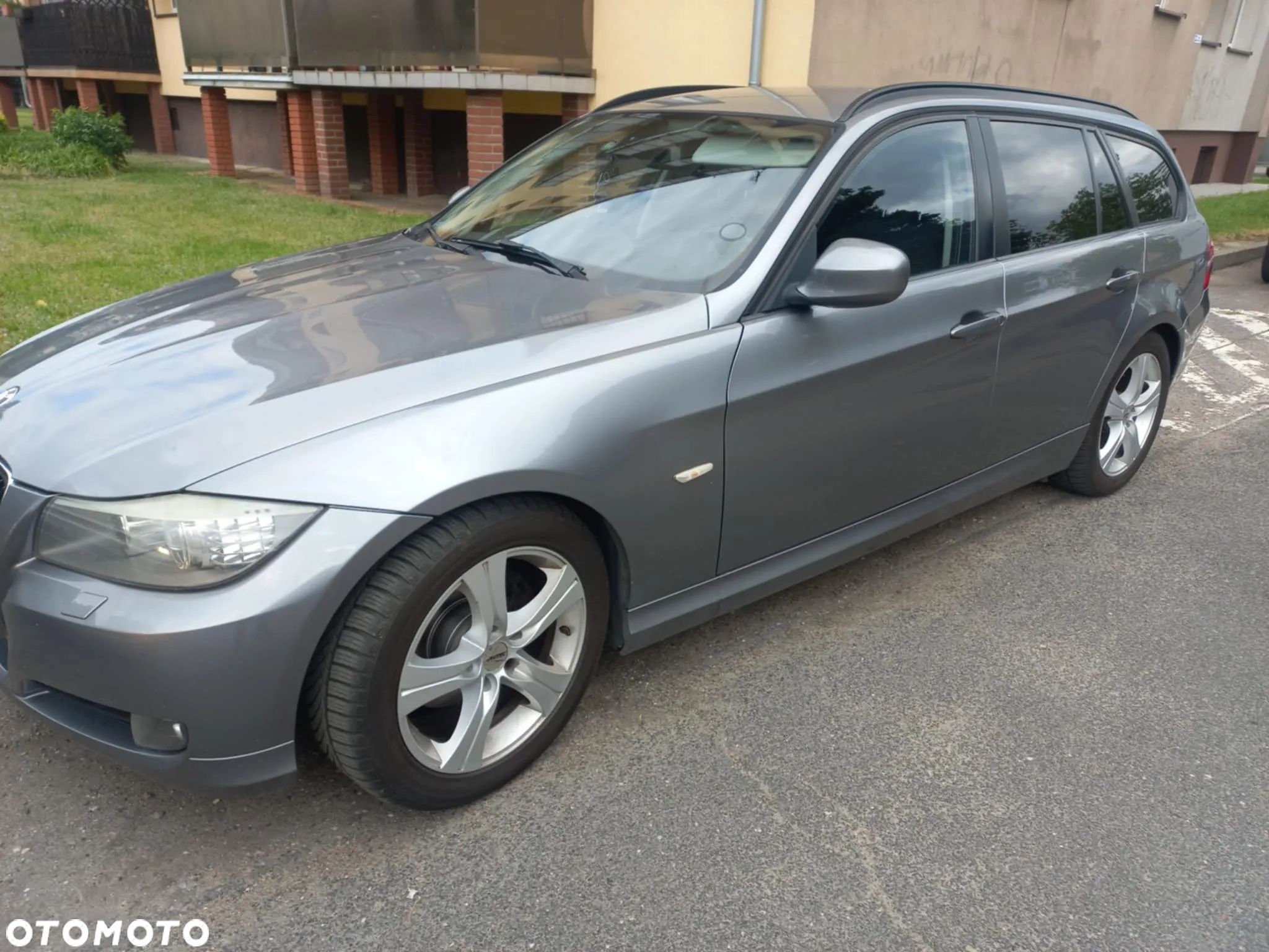 BMW Seria 3 318d - 1
