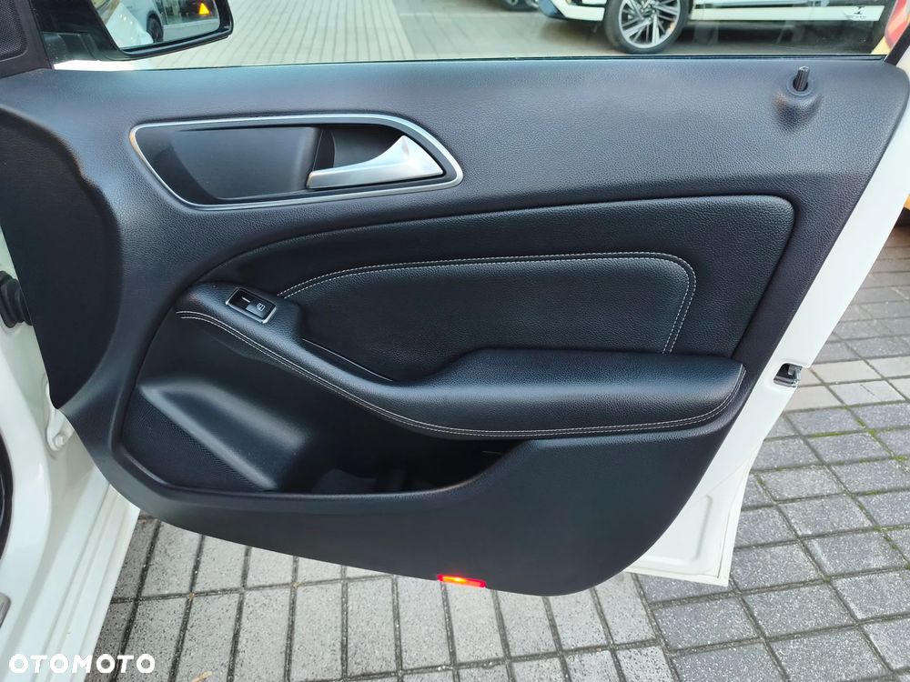 Mercedes-Benz Klasa B - 20