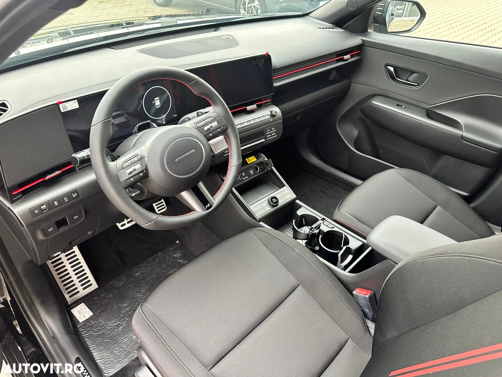 Hyundai KONA 1.6 T-GDI 138 CP 7DCT 2WD Premium+ N Line - 4