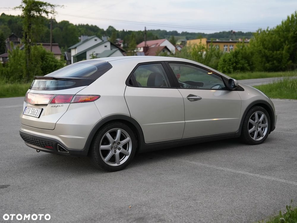 Honda Civic 1.8i-VTEC Comfort - 10