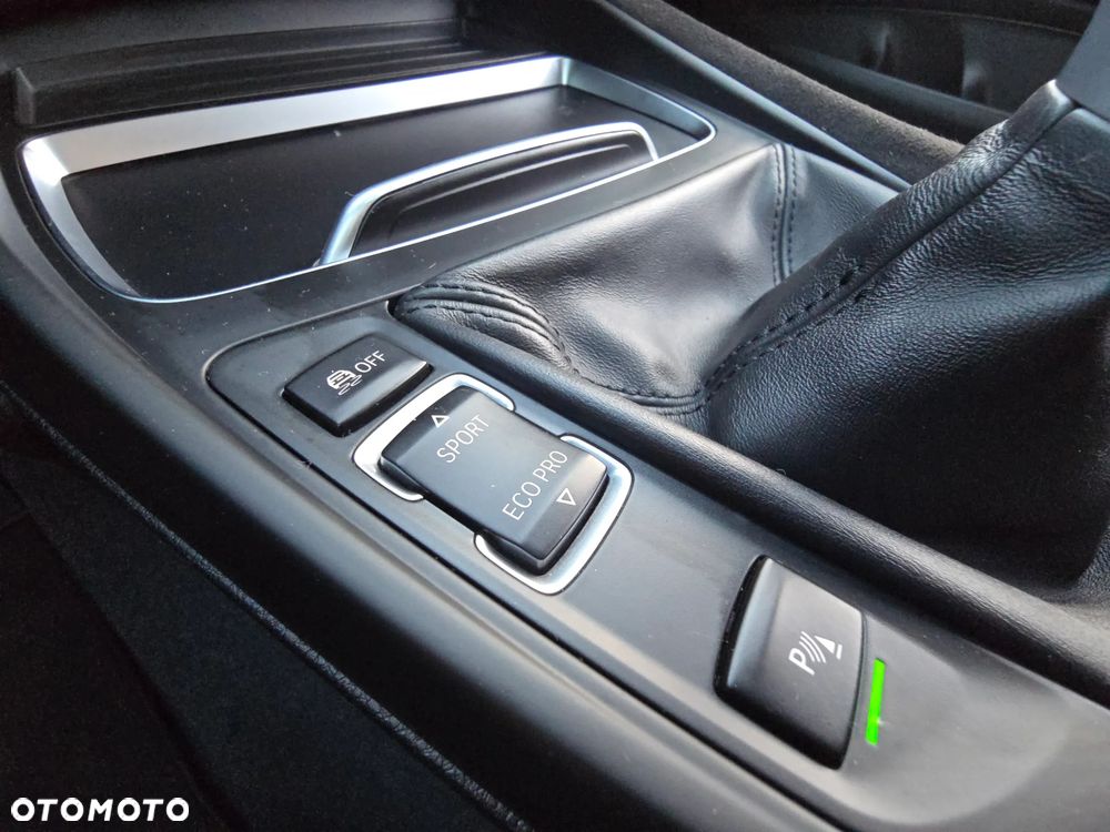 BMW Seria 2 218i M Sport - 31