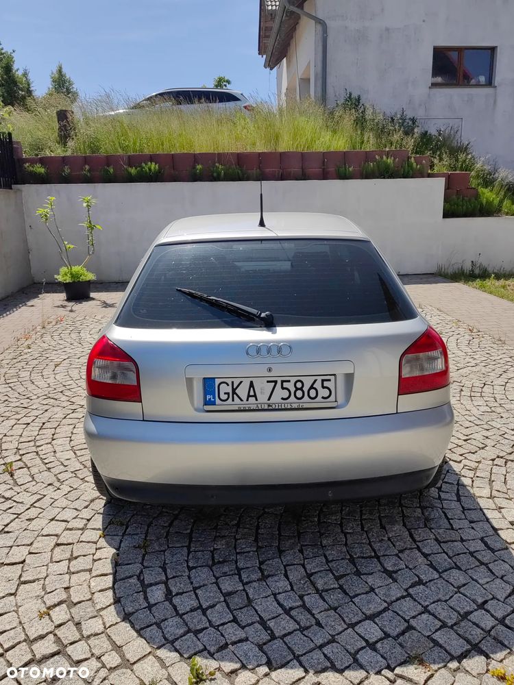 Audi A3 3-drzwiowe 1.6 Ambiente - 10