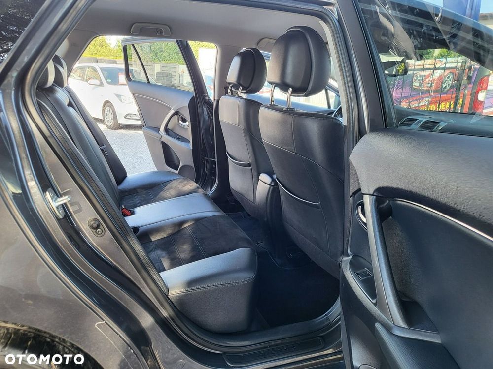 Toyota Avensis - 20