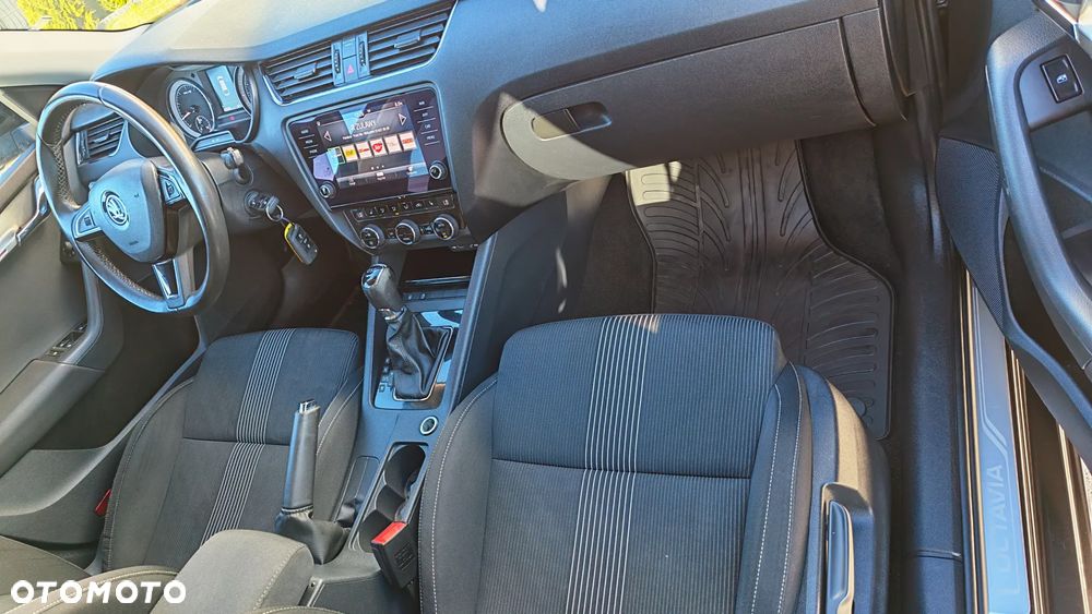 Skoda Octavia 1.4 TSI DSG Style - 25