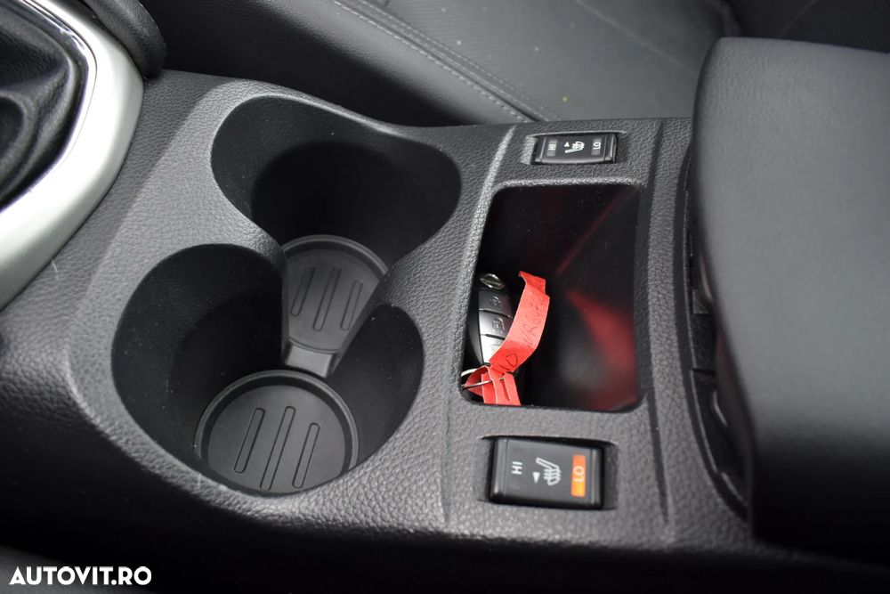 Nissan Qashqai 1.6 DCI TEKNA - 18