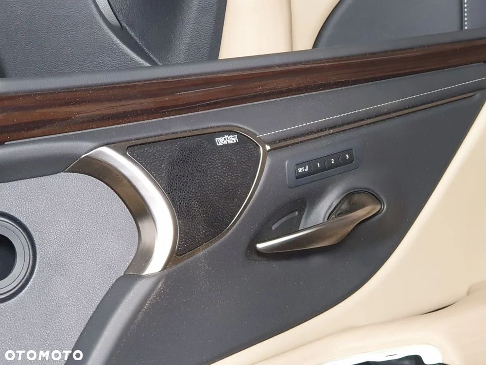 LEXUS ES od 2019r Fotele Kanapy Boczki - 9