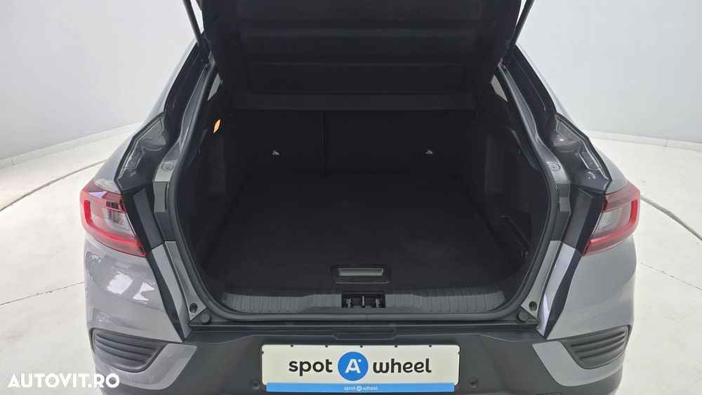 Renault Arkana E-TECH 145 Evolution - 25
