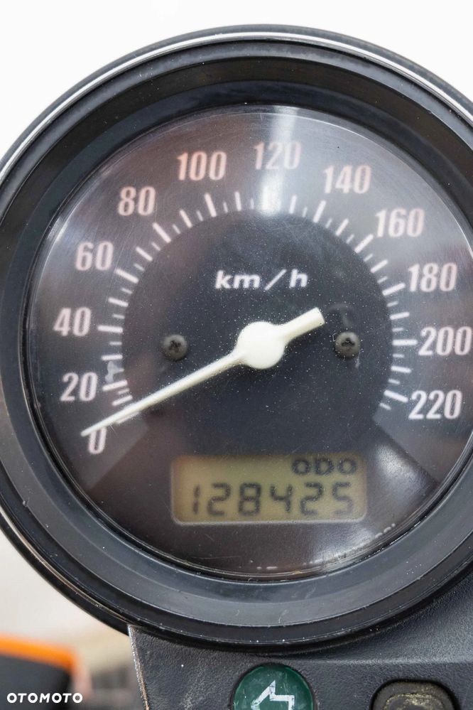 Honda CBF - 24