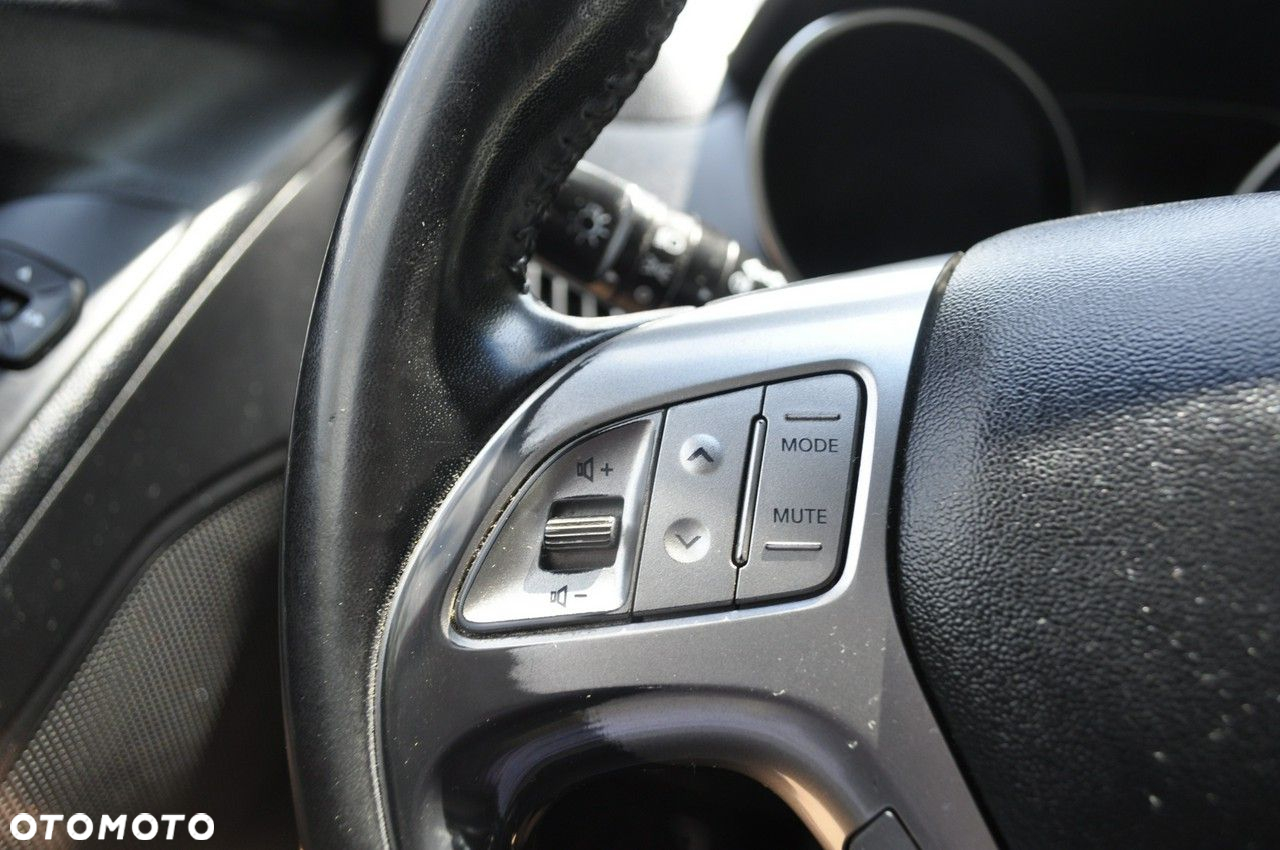 Hyundai ix35 2.0 Premium 2WD - 11