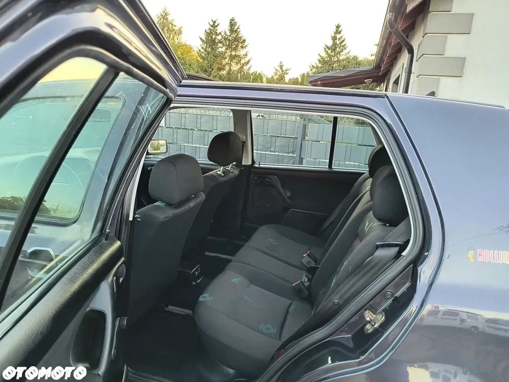 Volkswagen Golf - 11