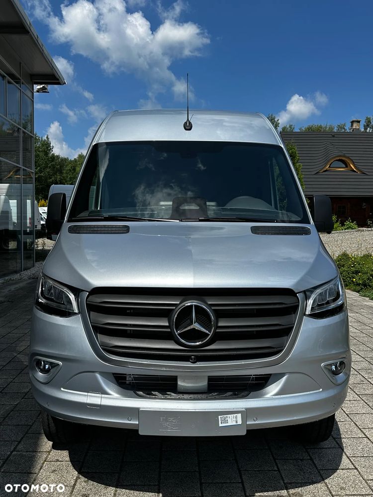 Mercedes-Benz Sprinter - 4